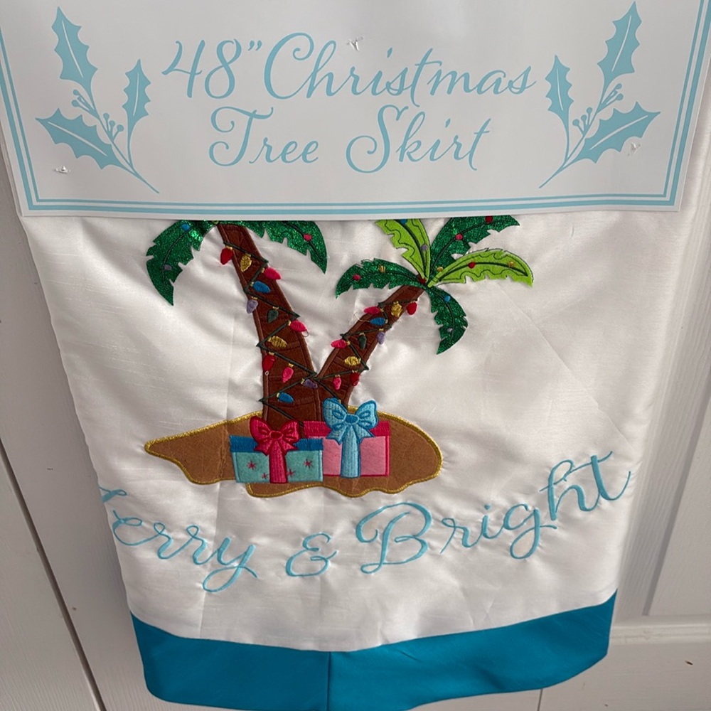 Coastal Living 48” Christmas Tree Skirt Merry & Bright new